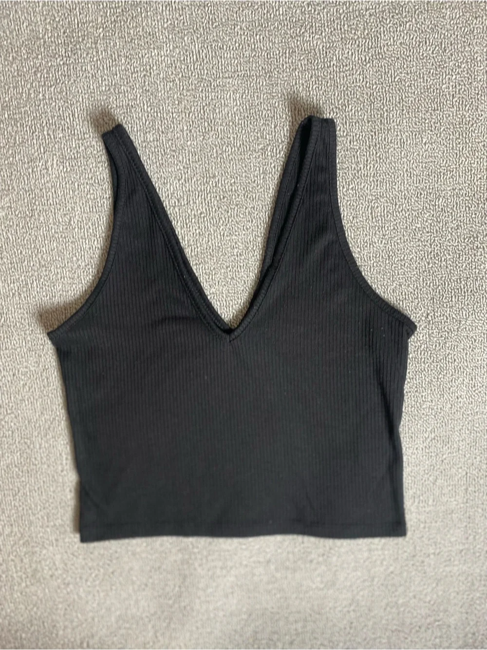 Abound Black Ribbed V-Neck Crop Top